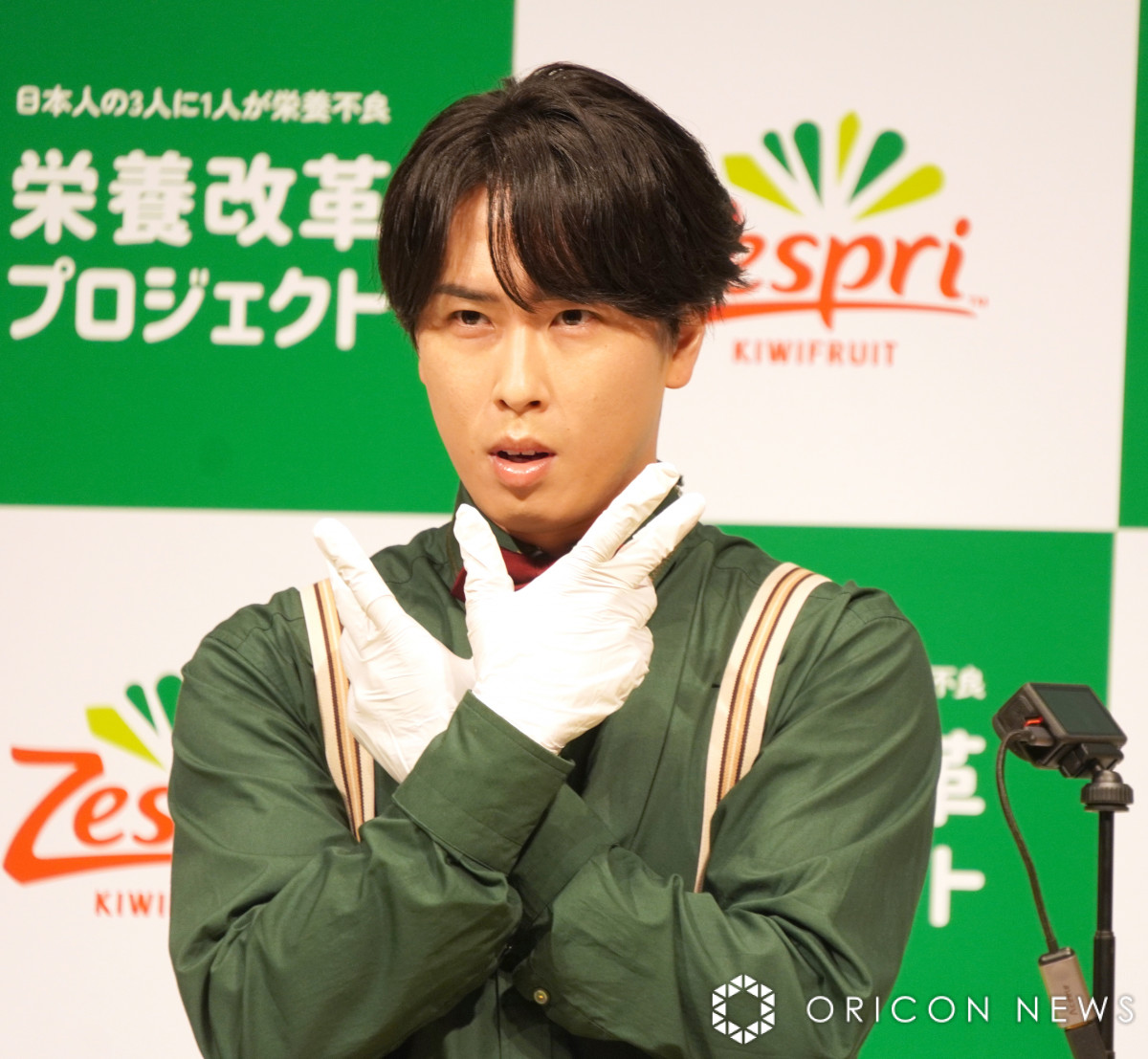 Snow Man宮舘涼太“隊長”、隊員のハプニングにもエレガントに対応「みなさん、なにもみてません」