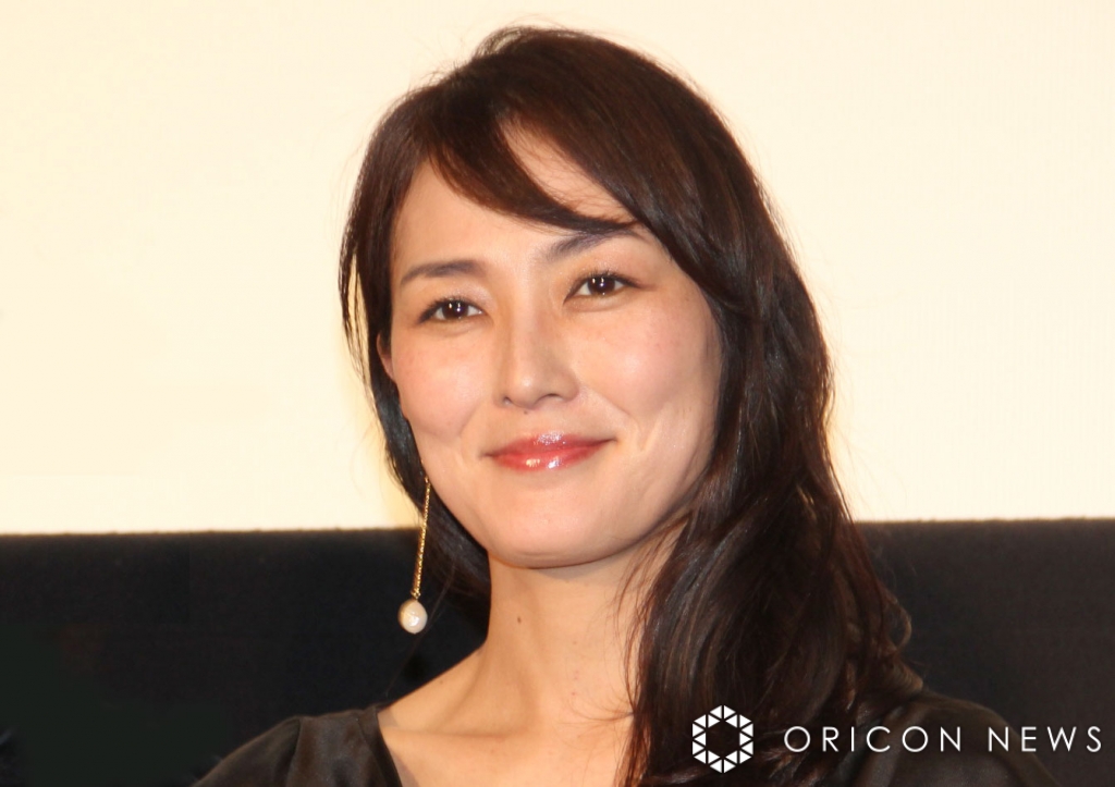 板谷由夏、父＆母との“親子バカンス”ショットを紹介「わーーー！」「幸せそう」「素敵過ぎます」　3人でサンフランシスコへ