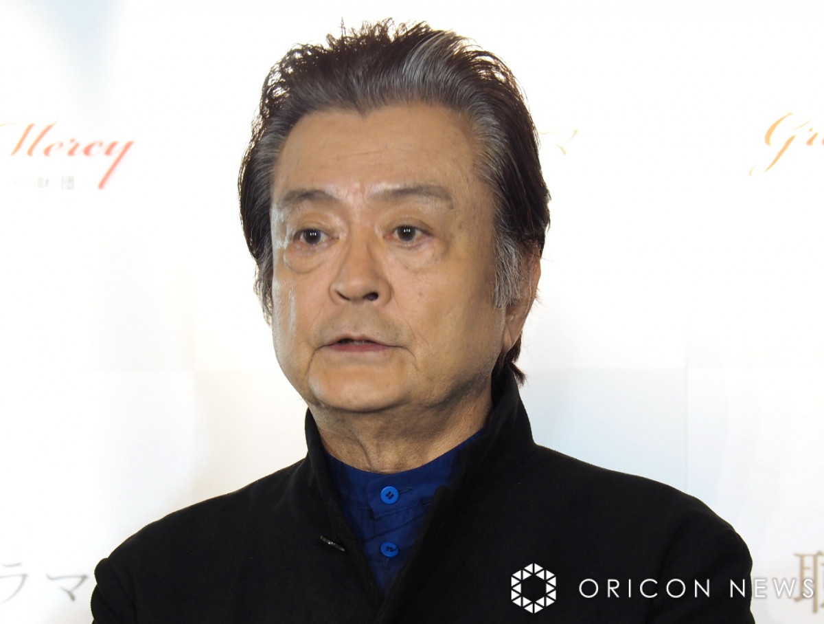 77歳・大和田伸也、ポケモンコラボ商品で“ぬい活”満喫ショットに反響「めちゃくちゃいい推し活!!」「コメダ珈琲似合いすぎますね!!」