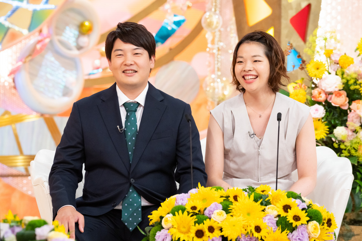 『新婚さん』出会いは交通事故　妻が夫の車に追突→夫から猛アタック　親友を紹介した妻がまさかの行動に