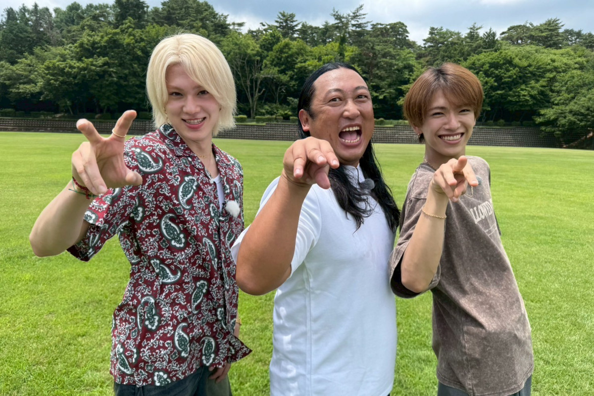 ロバート秋山“竜”次、ACEes佐藤龍我＆深田竜生と「スリードラゴンズ」結成　富士吉田ロケで奇跡の展開