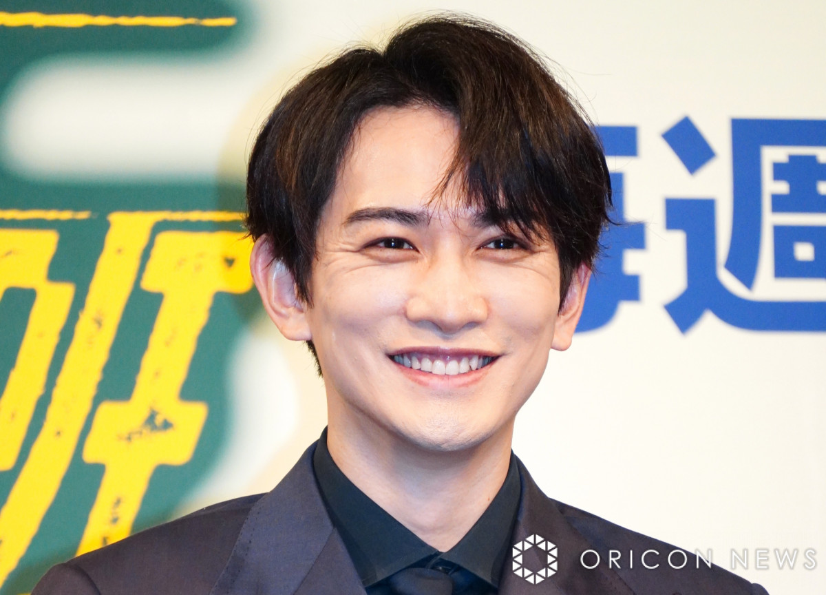 町田啓太、『グラスハート』オフショットで魅せる凛々しい姿「劇中よりかっこいい」「ぜんぶかっこいいし楽しそう」