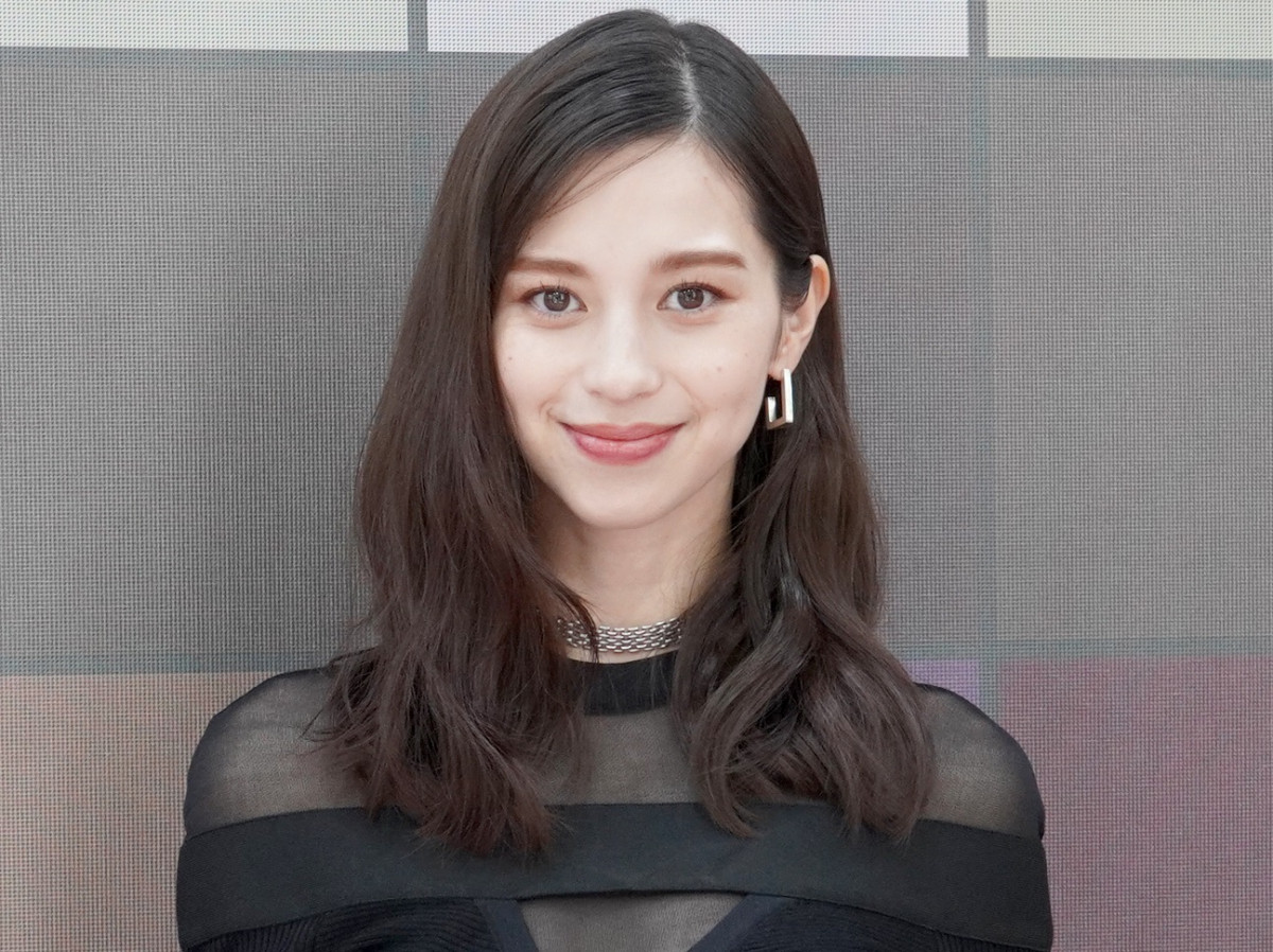 「こんなクラブなら行きたい」　中条あやみ“ノリノリ写真”に反響続々